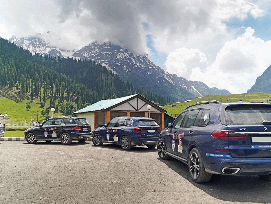 Ladakh Group Tour Car Convoy